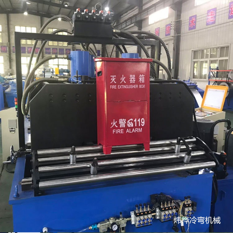 灭火器箱自动生产线